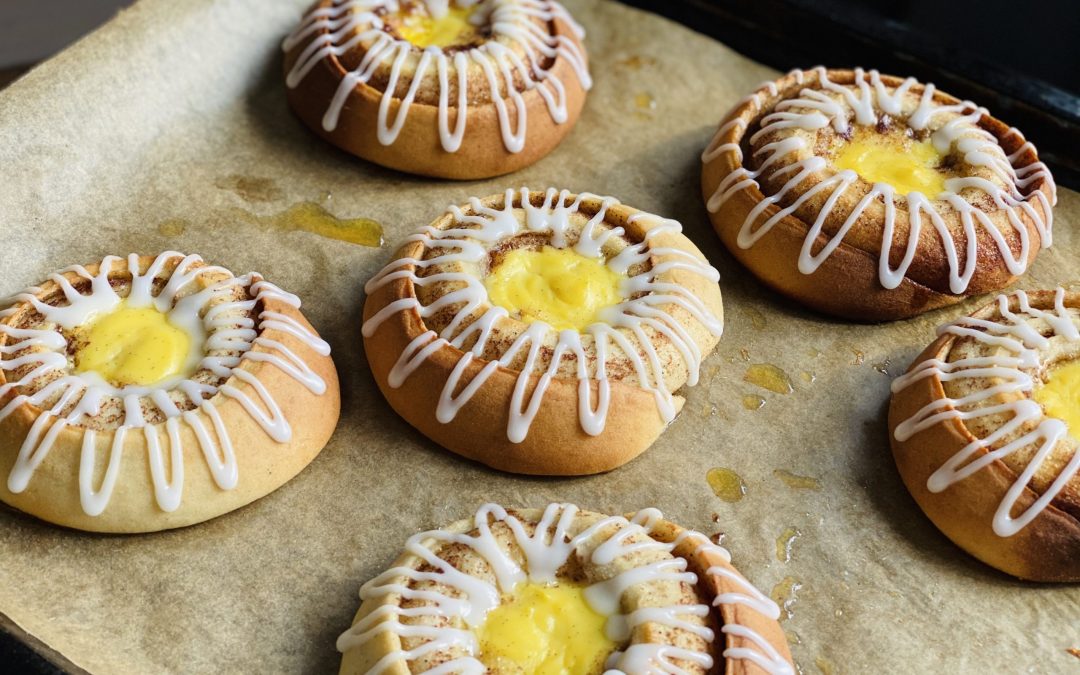 Solskinsboller, en norsk klassiker – cremesnegle med glasur