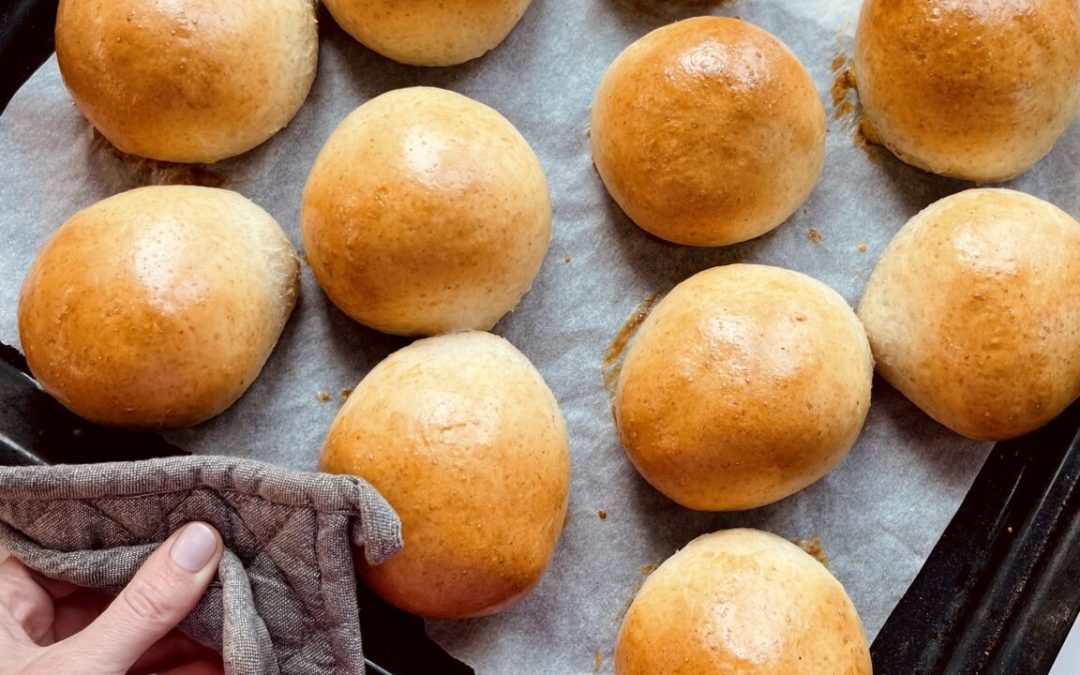 Bløde boller med manitobahvedemel og fuldkorn